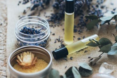 Kräuterkompresse Massage Wellnessday Moers